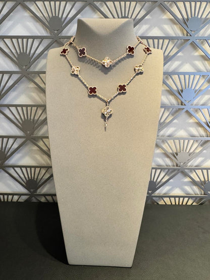 [Love's Uplift]CLOVER 20 MOTIFS LASER CARNELIAN NECKLACE