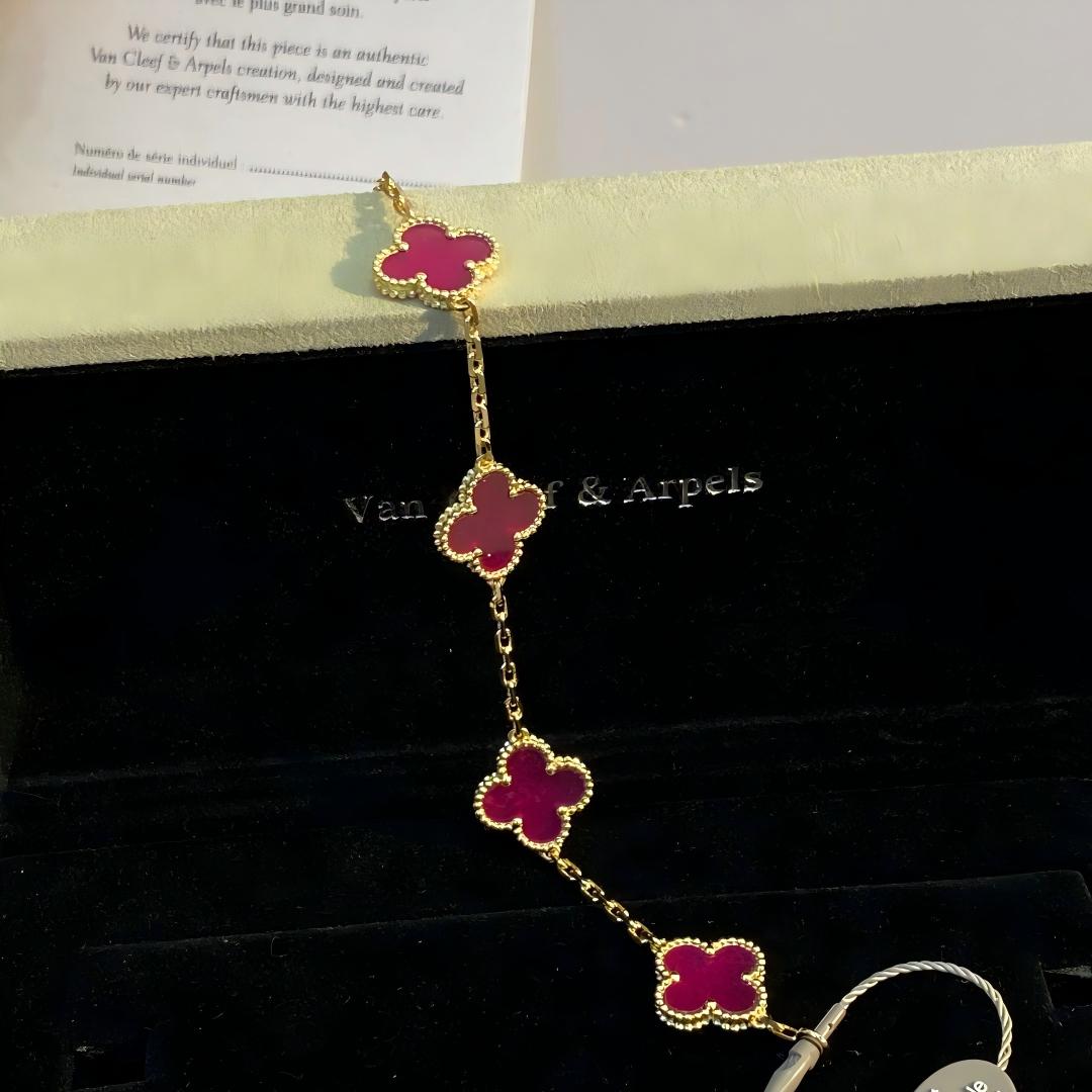 [Love's Uplift]CLOVER 5 MOTIFS PINK ENAMEL BRACELET