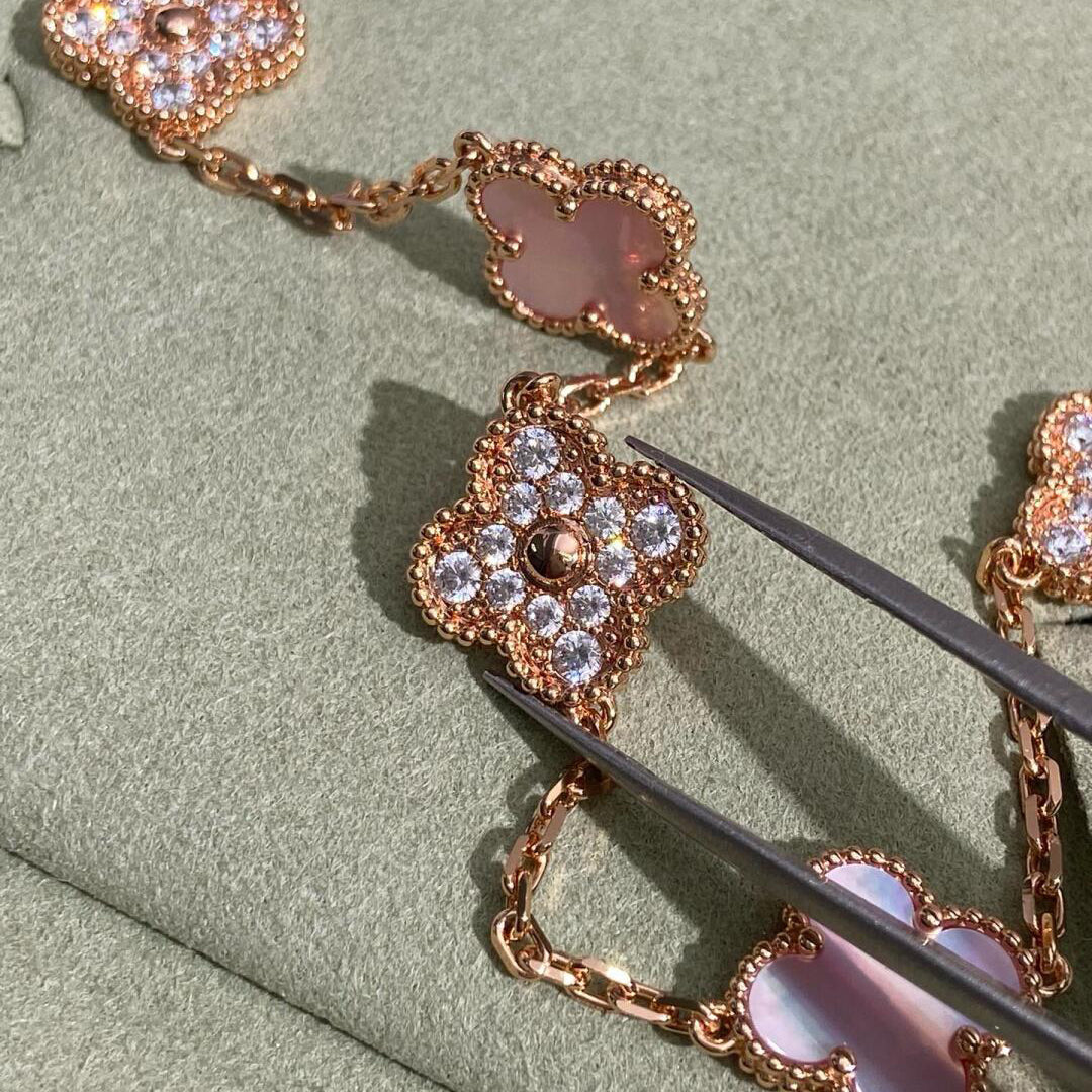 [Love's Uplift]CLOVER 10 MOTIFS DIAMOND PINK MOP NECKLACE
