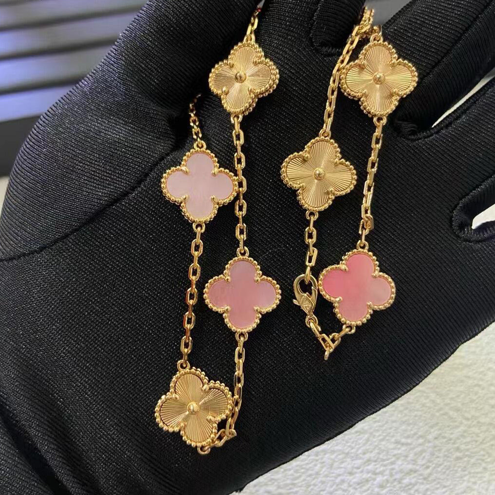 [Love's Uplift]CLOVER 10 MOTIFS  LASER PINK MOP NECKLACE