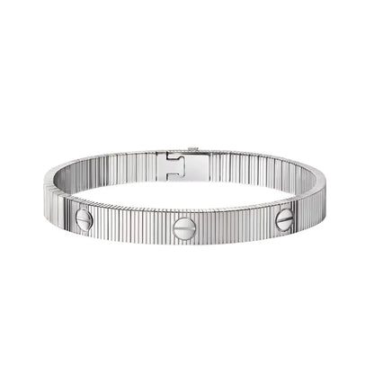 [Love's Uplift] Clover 5-Motif & LOVE Unlimited Bracelet Set