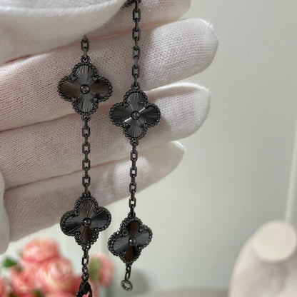 [Love's Uplift]CLOVER 5 MOTIF BLACK BRACELET