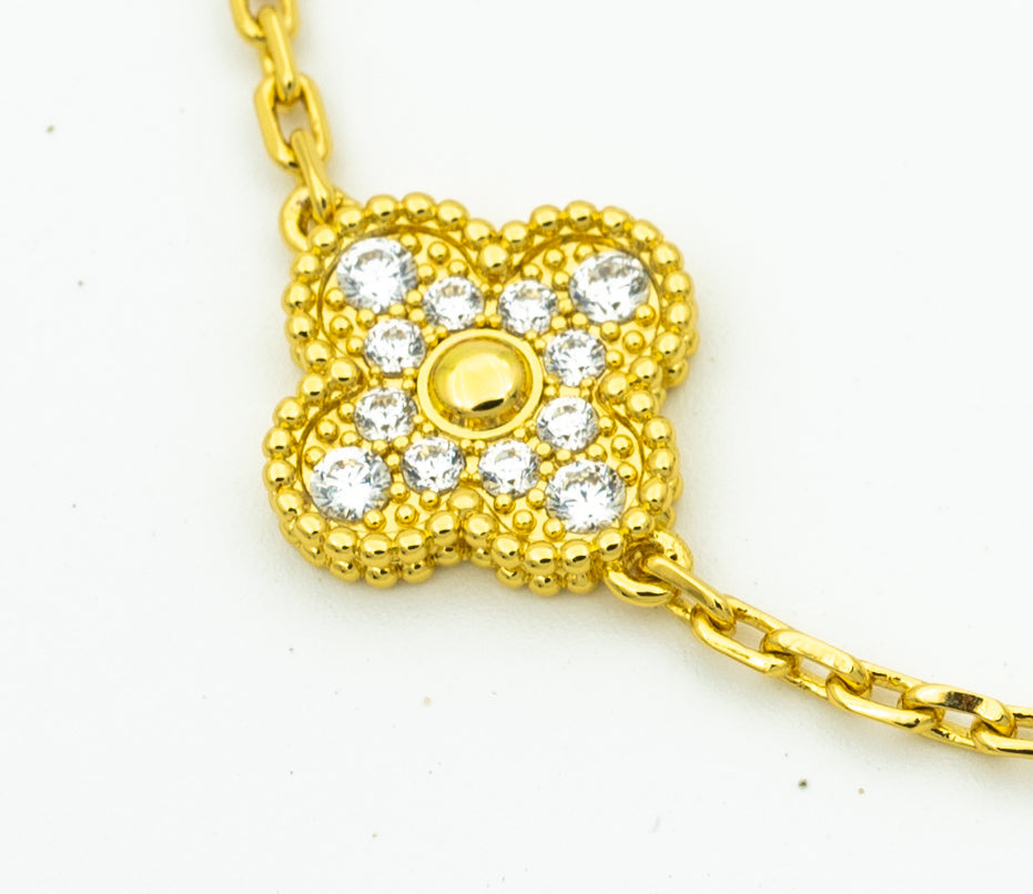[Love's Uplift] CLASH & Clover Laser 5-Motif & LOVE Brushed Bracelet Stack Set