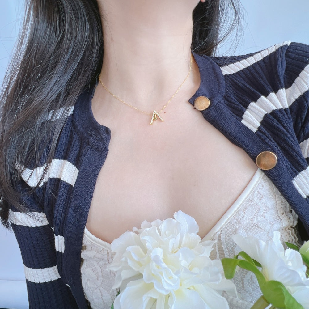 [Love's Uplift]Sparkling "A" Shape Necklace