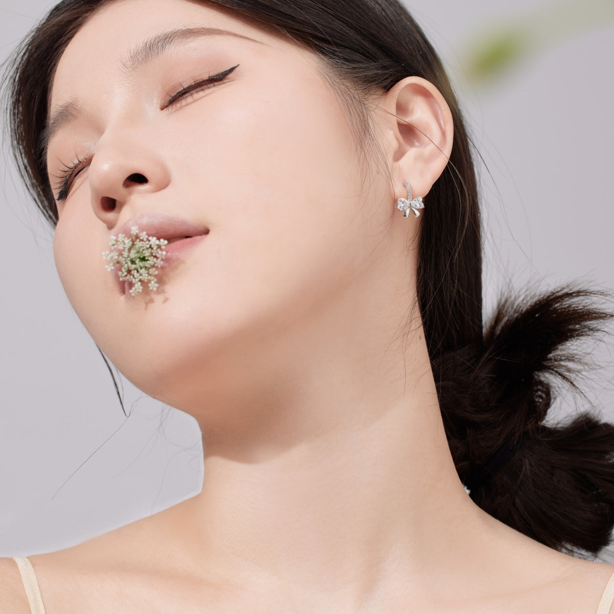 [Love's Uplift]Exquisite Earrings With Heart-Shaped Bow Design
