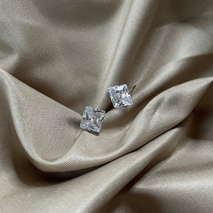 [Love's Uplift]Stylish Shiny Square Center Stone Stud Earrings
