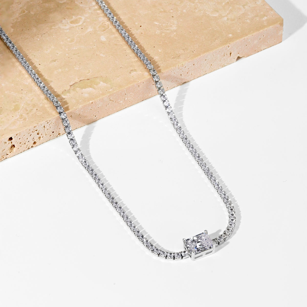 [Love's Uplift]2.0 carat Ornate Emerald Cut Necklace