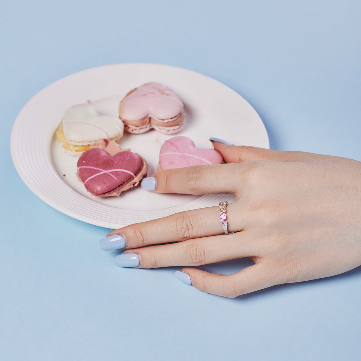 [Love's Uplift]Delicate Vibrant Emerald Cut Daily Ring