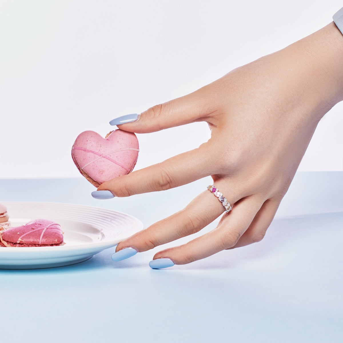 [Love's Uplift]Delicate Vibrant Emerald Cut Daily Ring