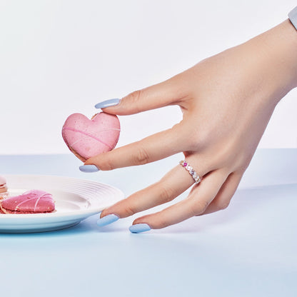 [Love's Uplift]Delicate Vibrant Emerald Cut Daily Ring