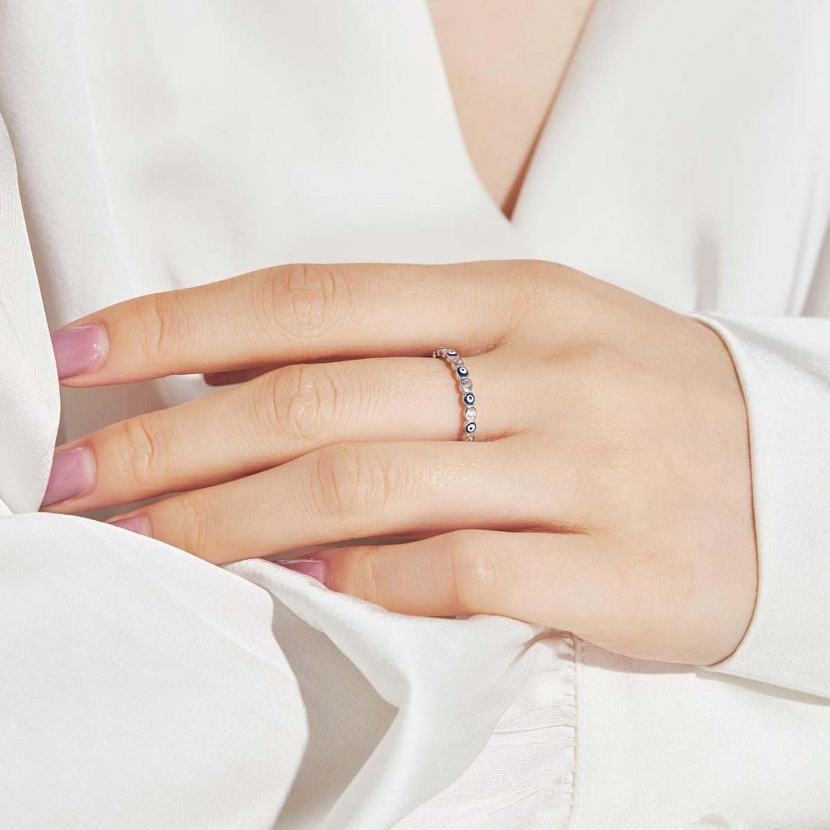 [Love's Uplift]Sparkling Vibrant Round Shape Daily Ring