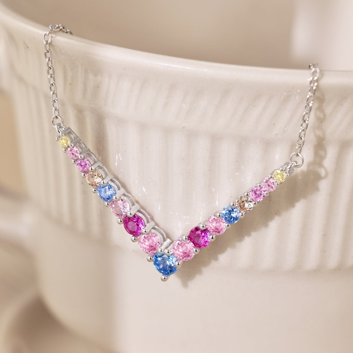 [Love's Uplift]Ornate Round Cut Necklace