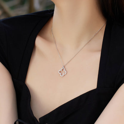 [Love's Uplift]Four-Leaf Clover Hollow Design Exquisite Necklace