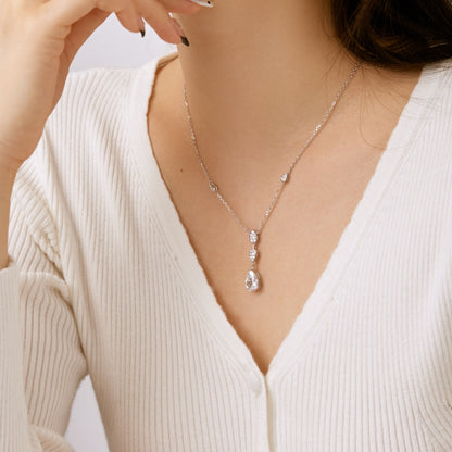 [Love's Uplift]Dazzling Pear Cut Necklace