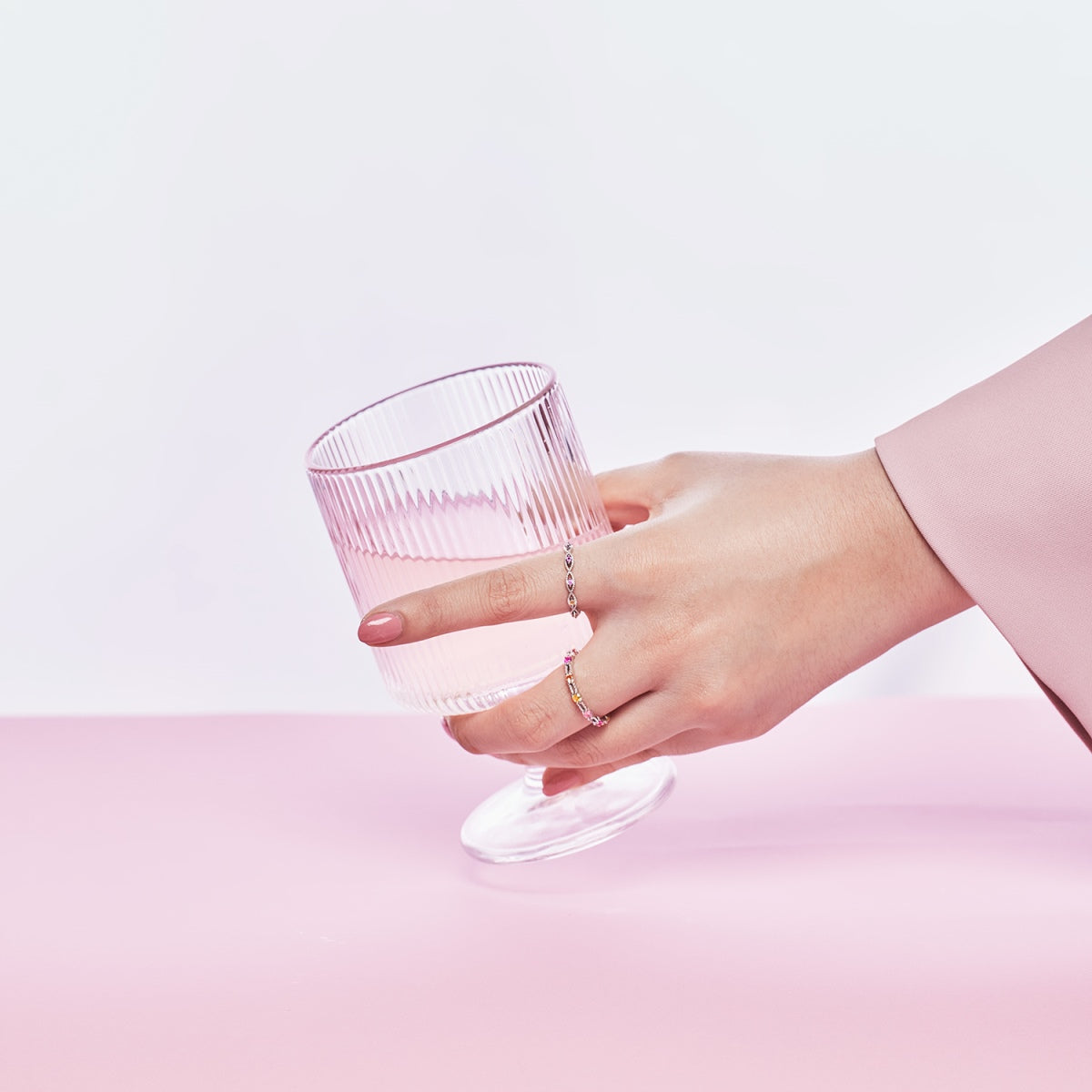 [Love's Uplift]Elegant Energetic Round Cut Daily Ring