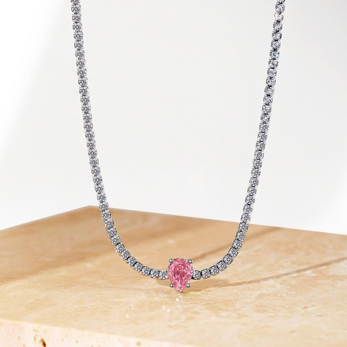[Love's Uplift]1.0 carat Unique Pear Cut Tennis Necklace