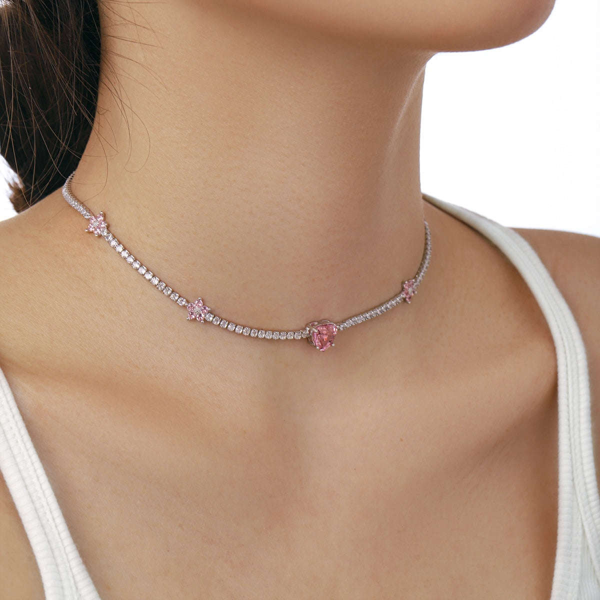 [Love's Uplift]Dazzling Pink Heart Flower Necklace