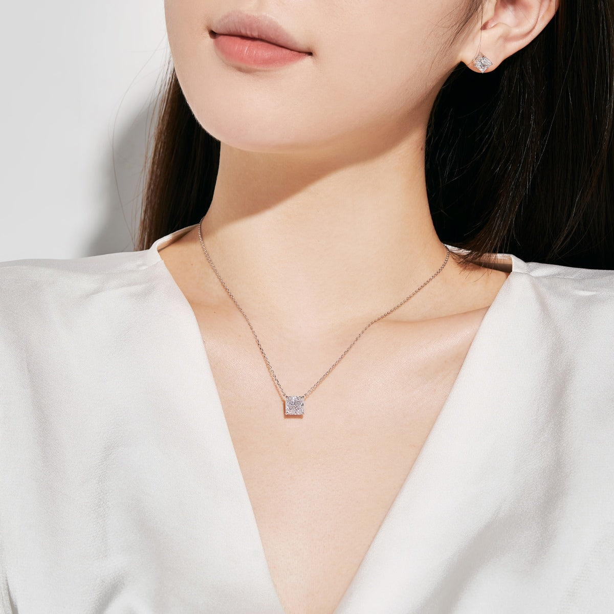 [Love's Uplift]1.0 Carat Radiant Princess Cut Wedding Earrings