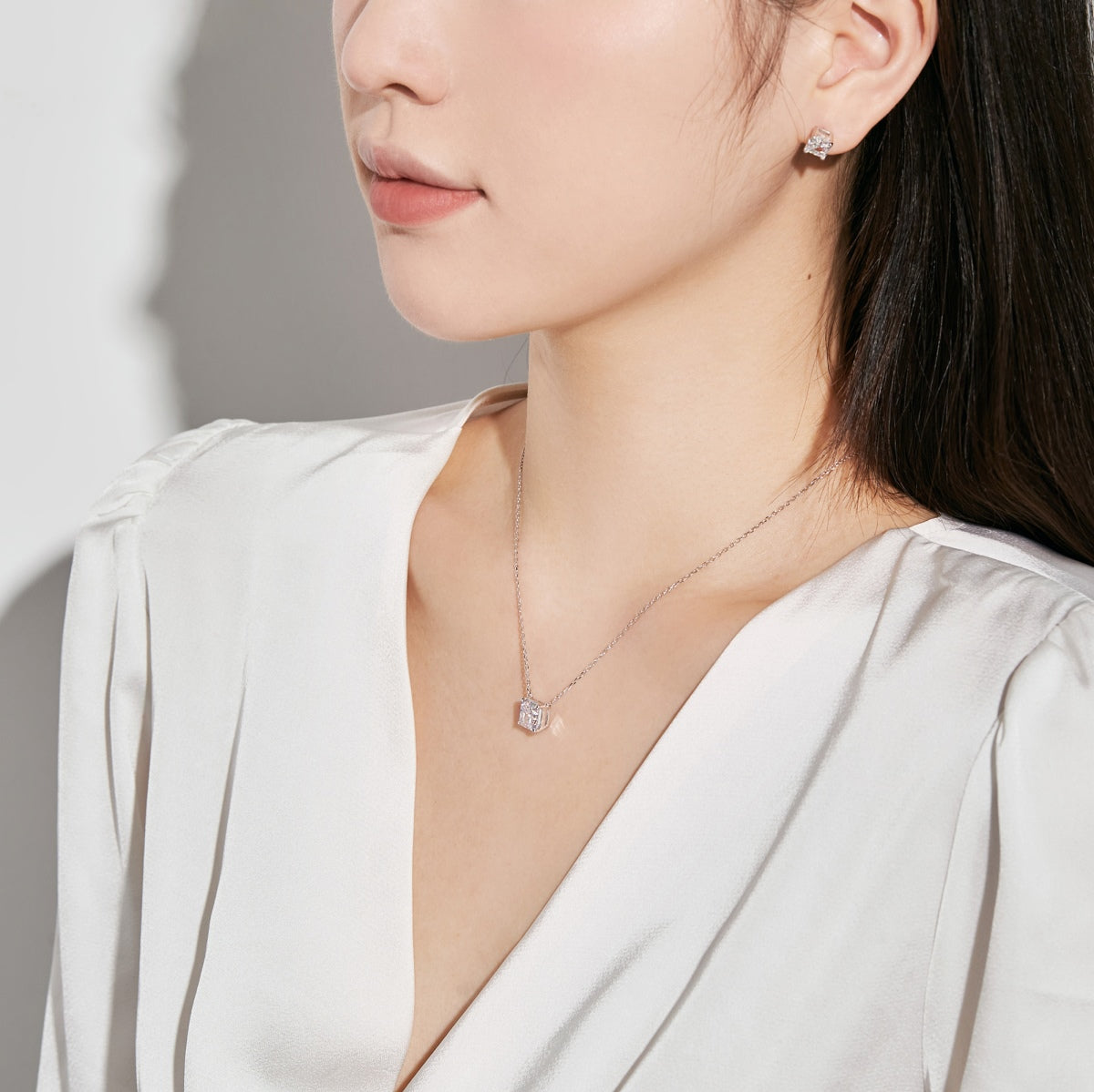 [Love's Uplift]1.0 Carat Radiant Princess Cut Wedding Earrings
