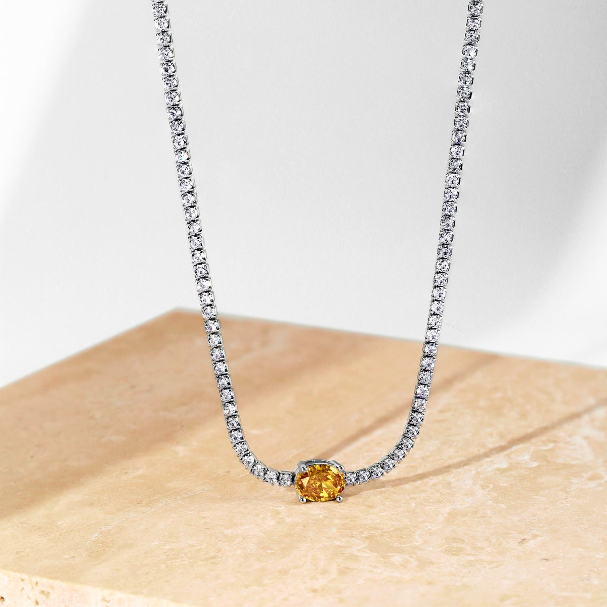 [Love's Uplift]1.0 Carat Shining Oval Cut Necklace