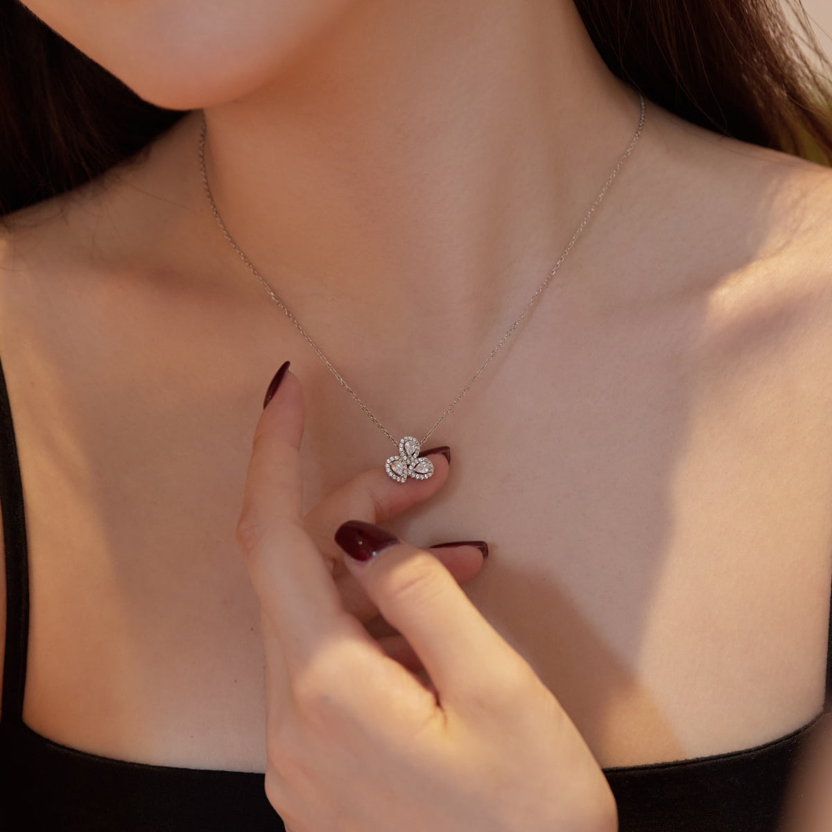 [Love's Uplift]Elegant Flower Shape Pear Cut Necklace