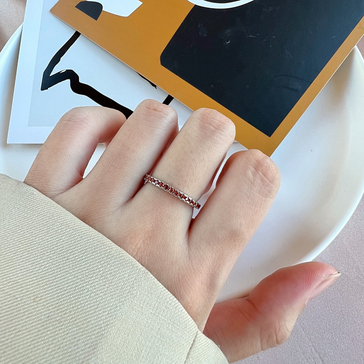 [Love's Uplift]Delicate Sparkling Round Cut Daily Ring