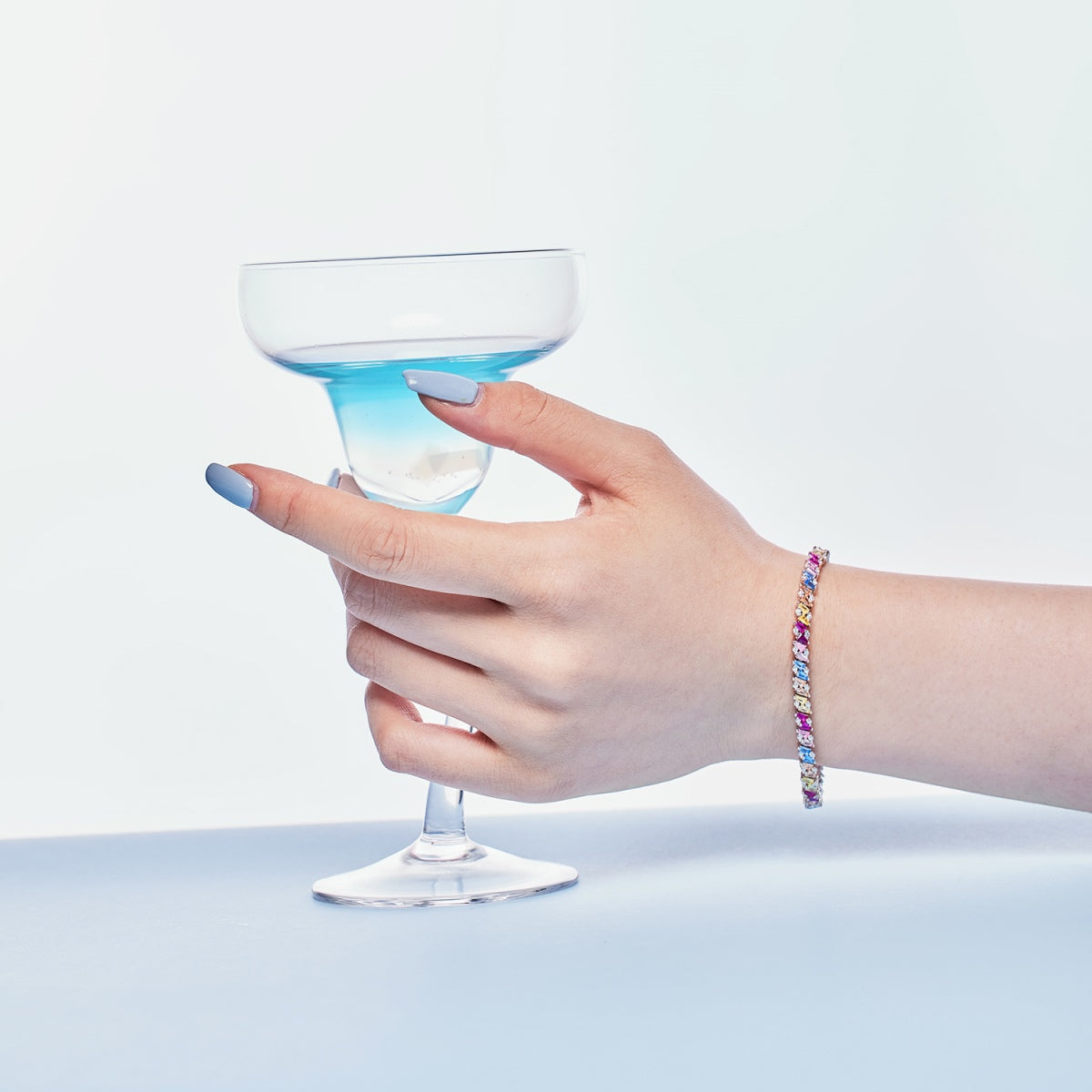 [Love's Uplift]Ornate Sparkling Multi Cut Party Bracelet