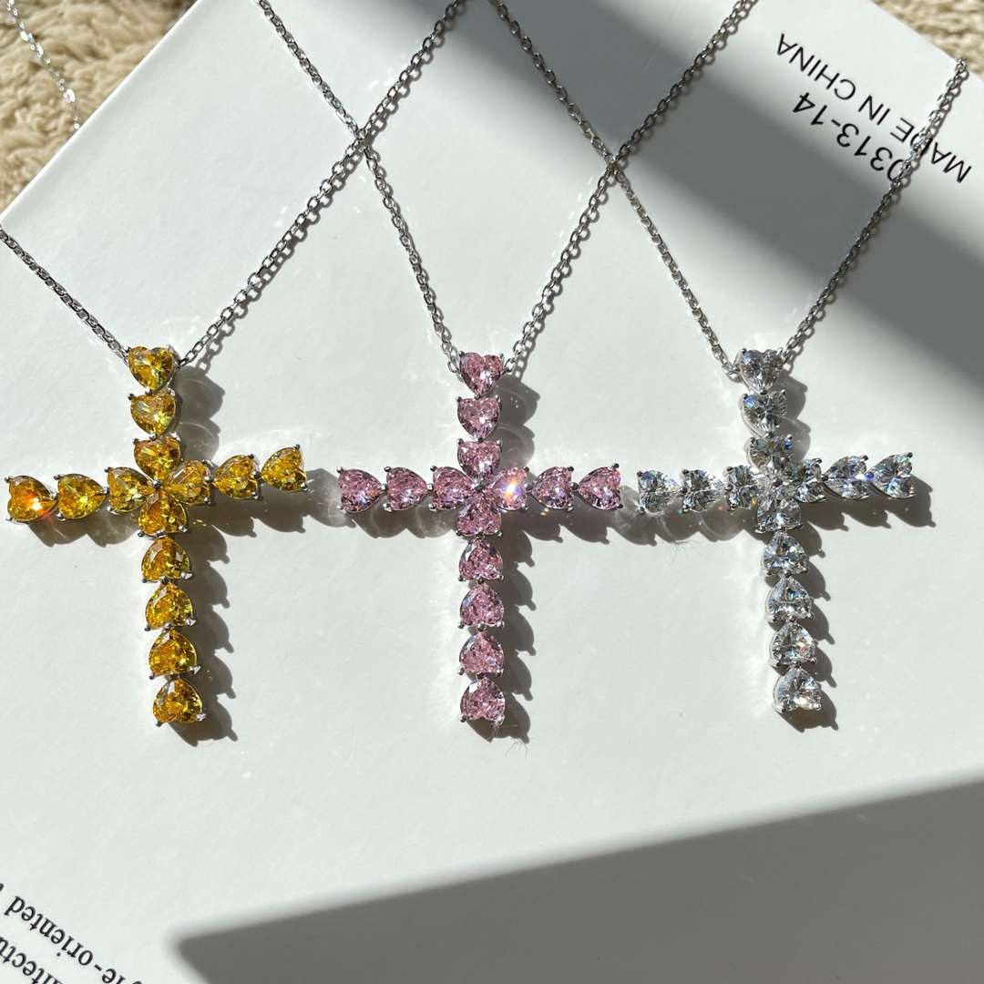 [Love's Uplift]Radiant Cross Shape Necklace
