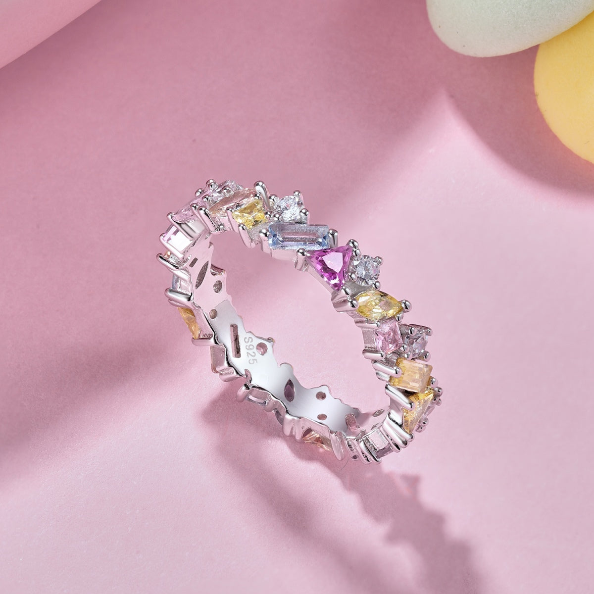 [Love's Uplift]Dazzling Polychromatic Multi cut Daily Ring