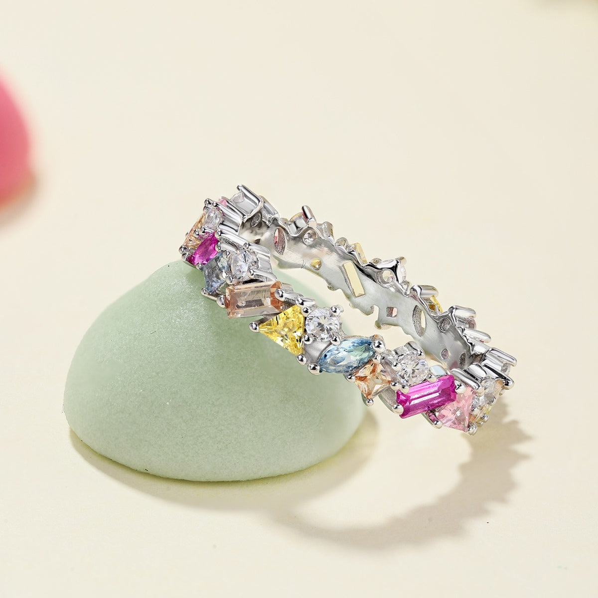 [Love's Uplift]Dazzling Polychromatic Multi cut Daily Ring