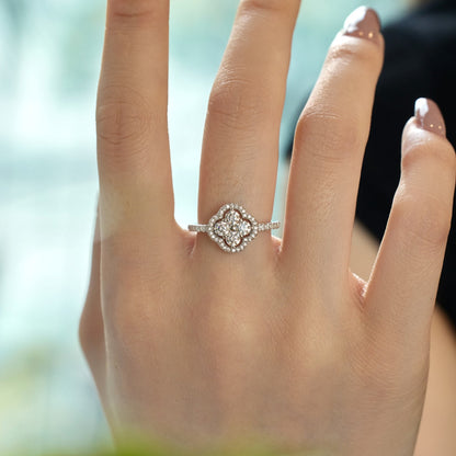 [Love's Uplift]Four Leaf Clover Flower Design Ring