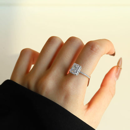 [Love's Uplift]4.0 Carat Luxurious Engagement Ring