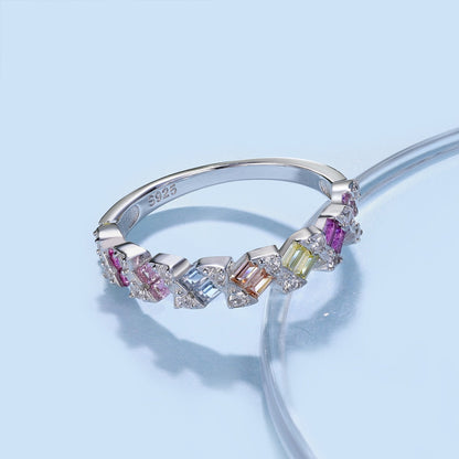 [Love's Uplift]Delicate Vibrant Emerald Cut Daily Ring