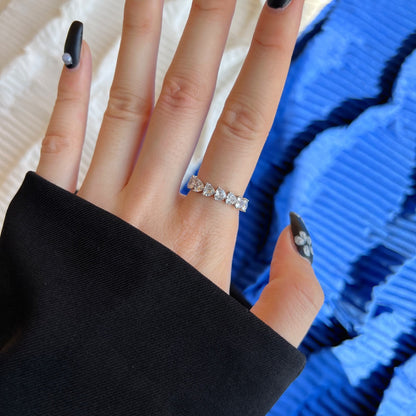 [Love's Uplift]0.25 Carat Radiant Romance Heart Cut Lover Ring