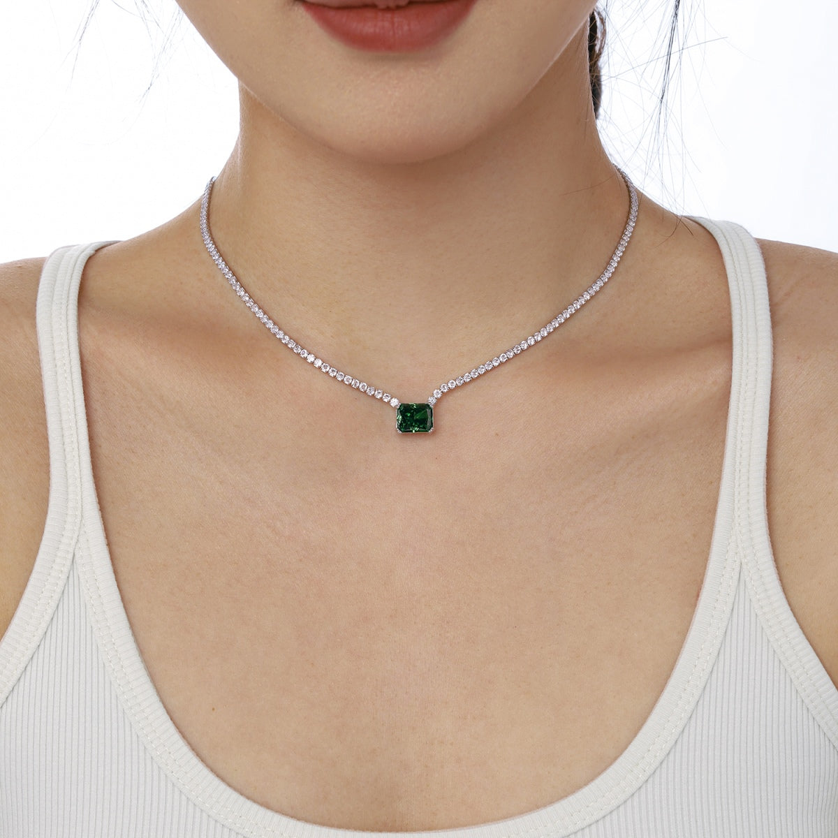 [Love's Uplift]4.0 Carat Elegant Radiant Cut Necklace