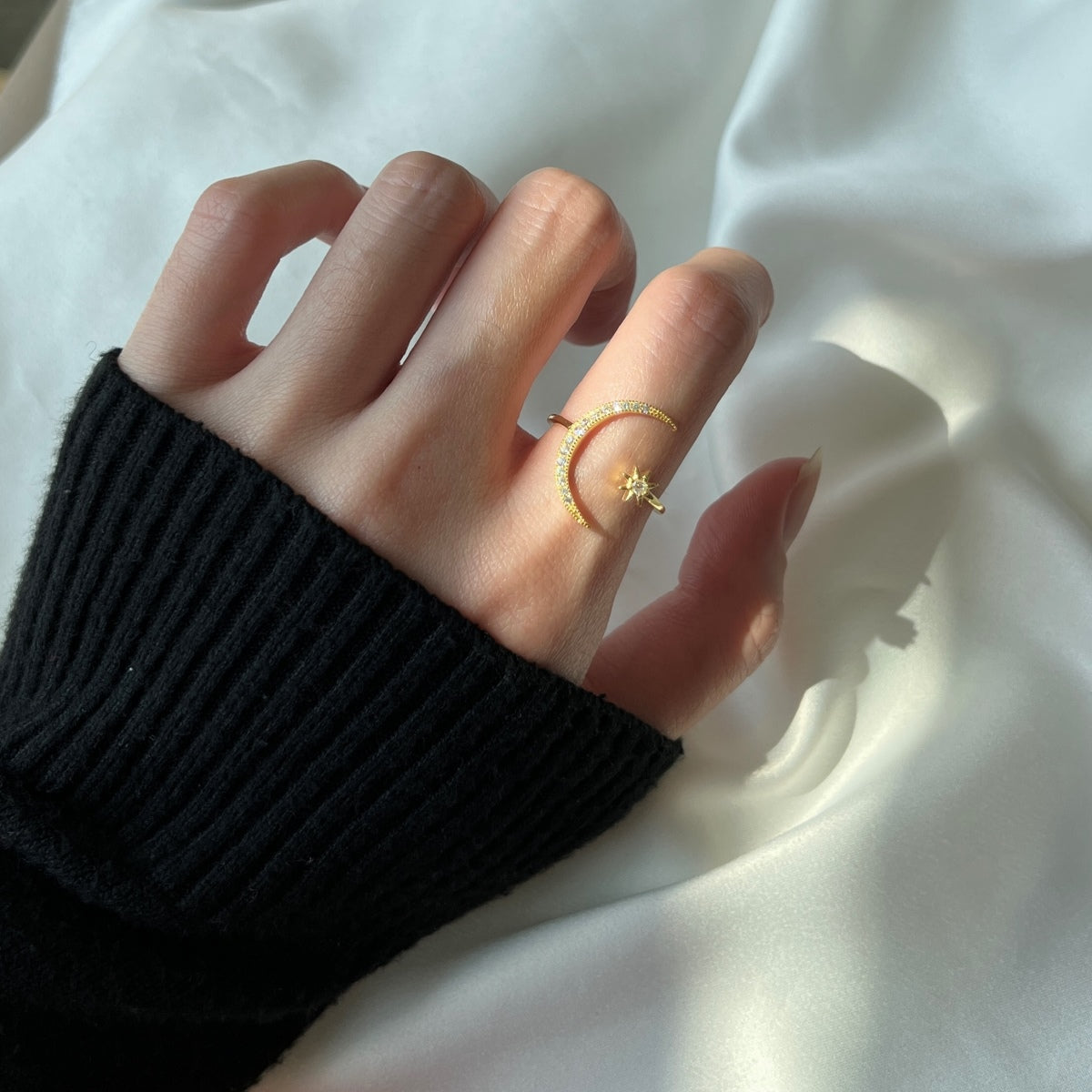 [Love's Uplift]Eternity Moon & Star Ring