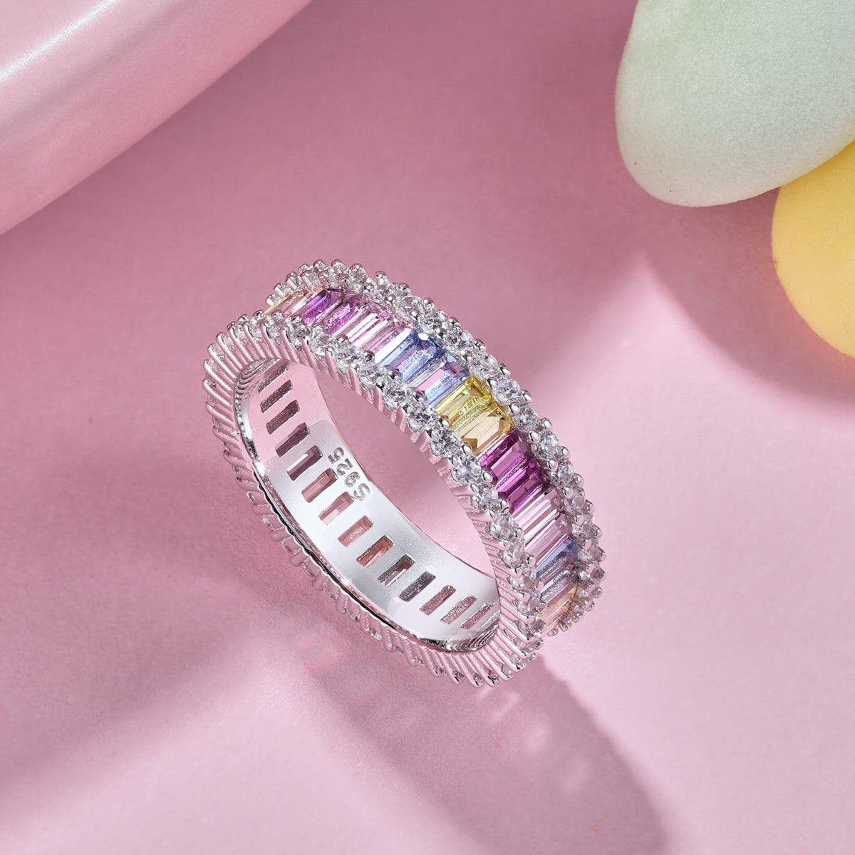 [Love's Uplift]Dainty Kaleidoscopic Emerald Cut Daily Ring