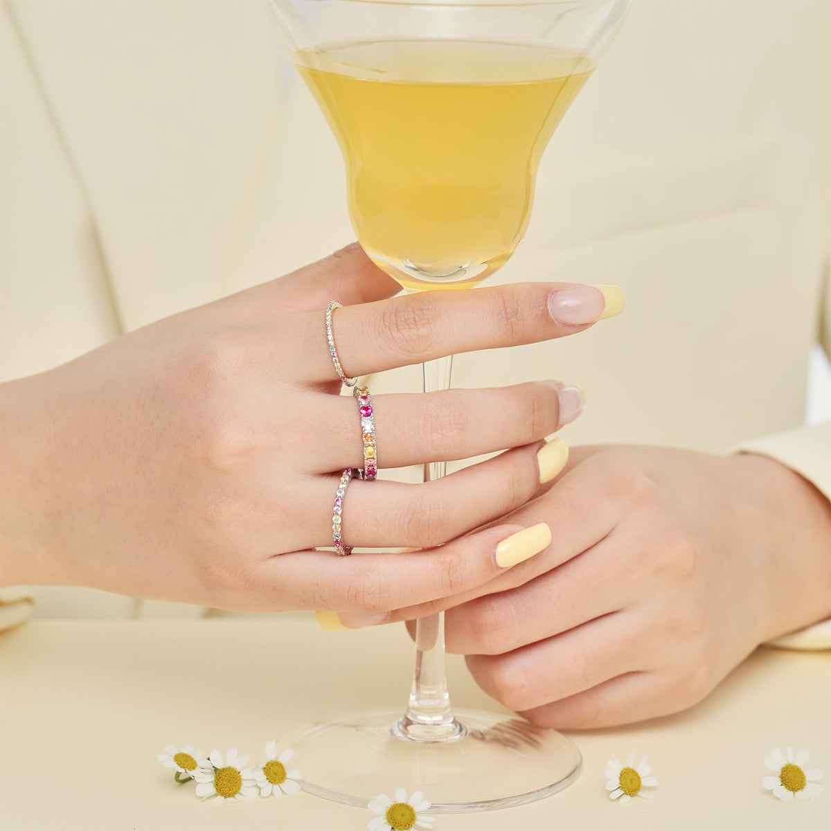 [Love's Uplift]Dazzling Lustrous Round Cut Tennis Ring