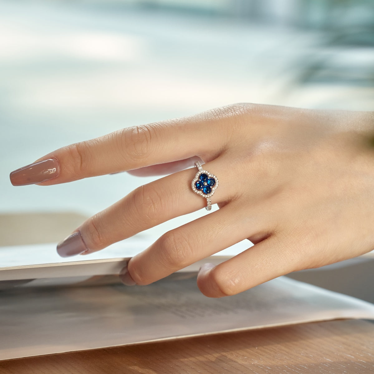 [Love's Uplift]Four Leaf Clover Flower Design Ring