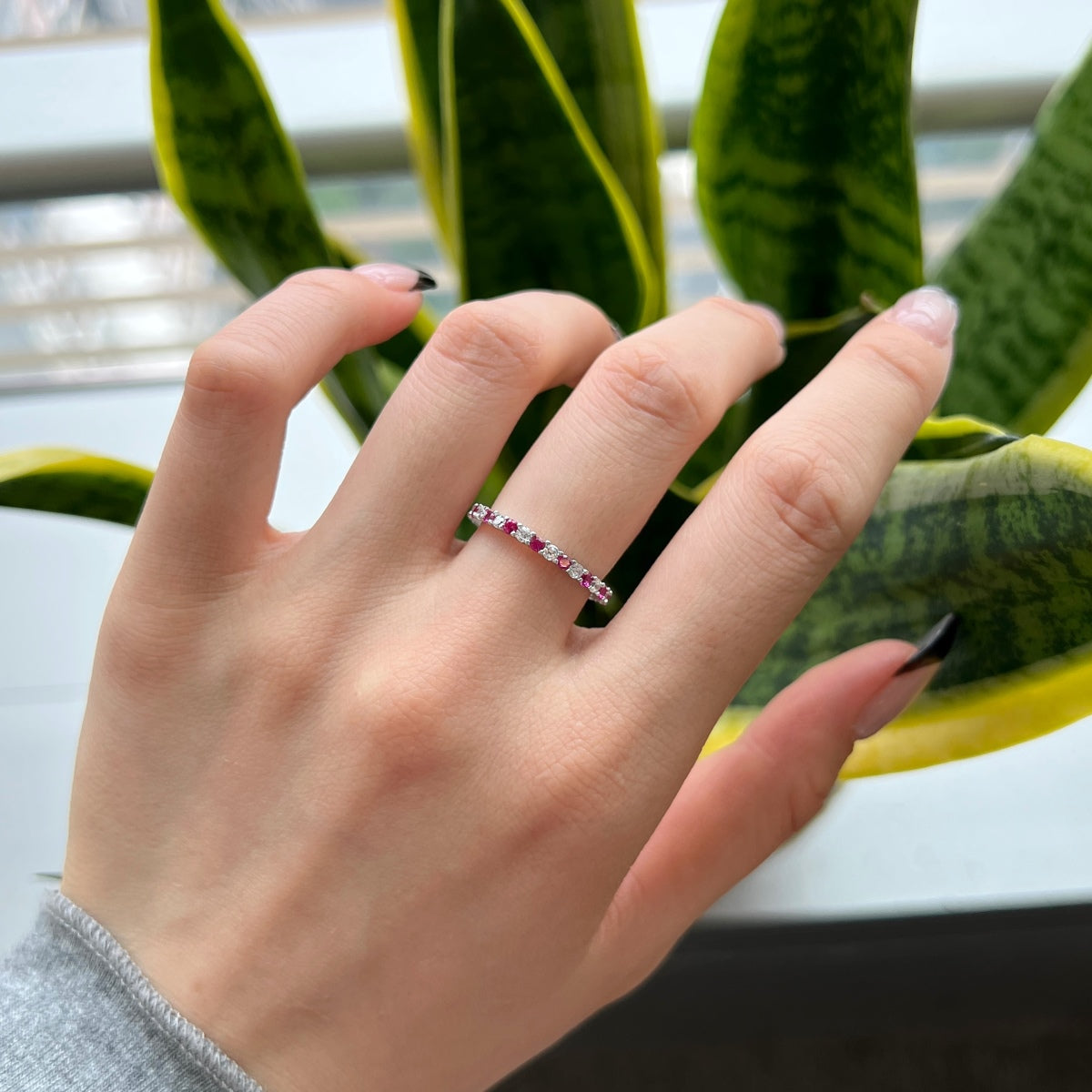 [Love's Uplift]Exquisite Colorful Round Cut Tennis Ring