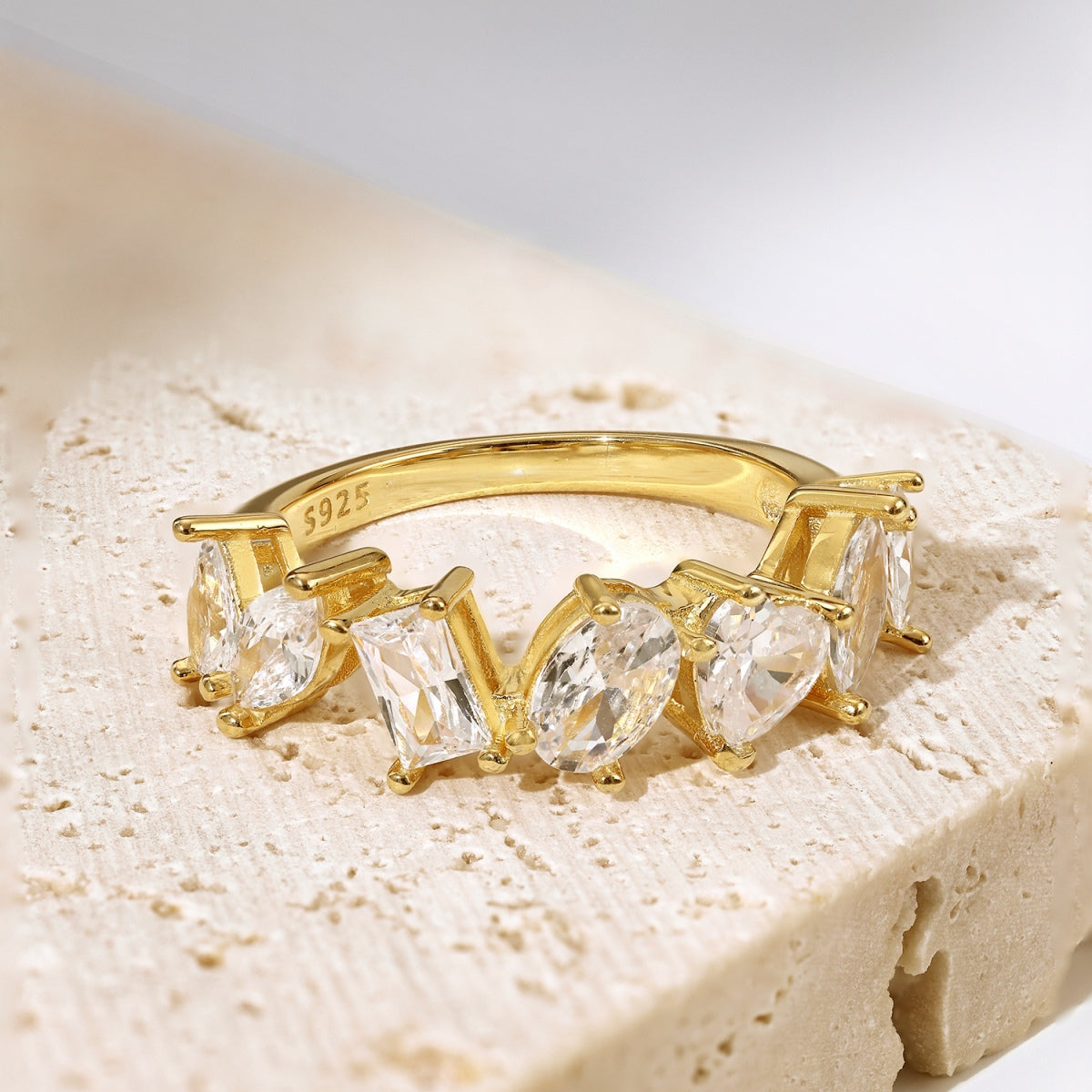 [Love's Uplift]Delicate Multi Cut Ring