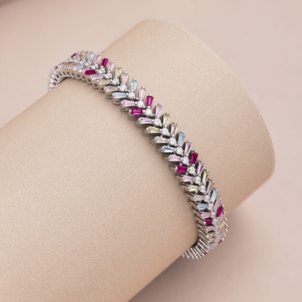 [Love's Uplift]Dainty Radiant Emerald Cut Daily Bracelet