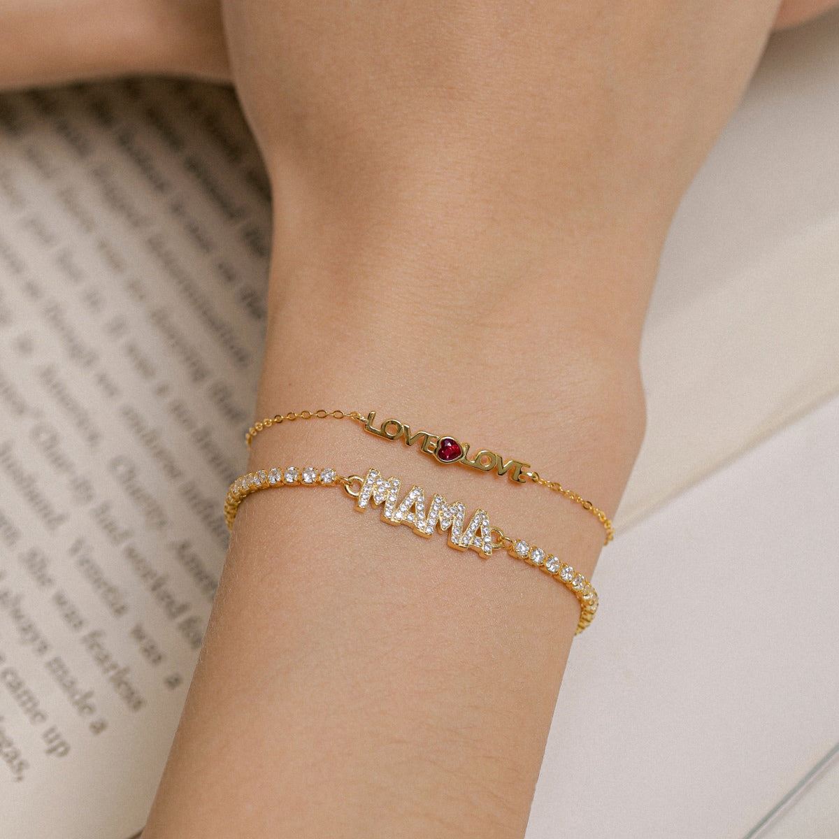[Love's Uplift]Romantic Heart Shape Lover Bracelet