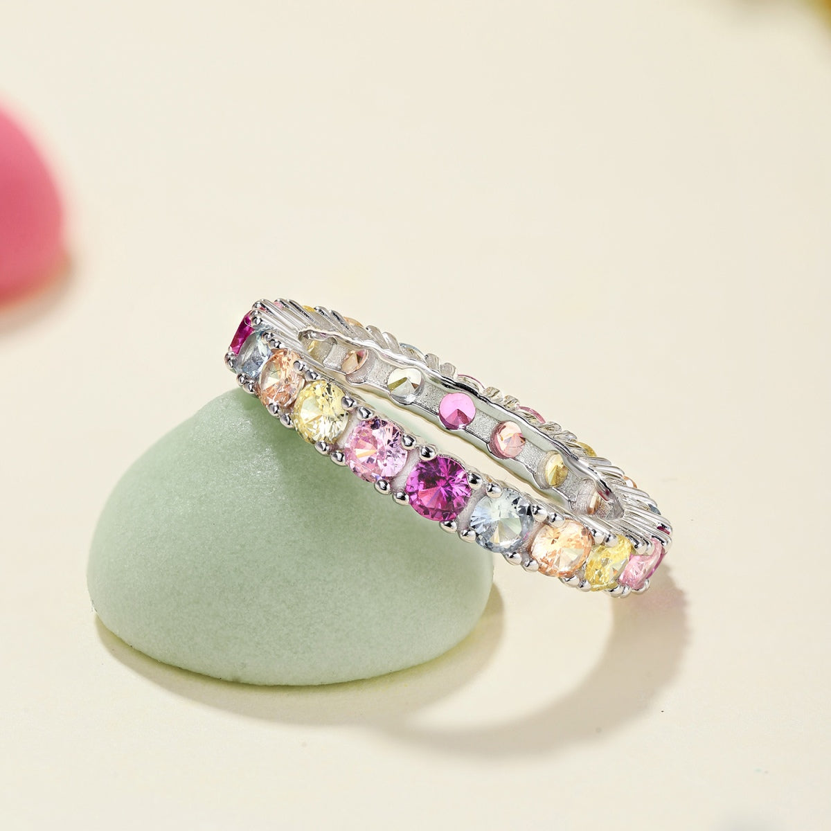 [Love's Uplift]Dazzling Lustrous Round Cut Tennis Ring