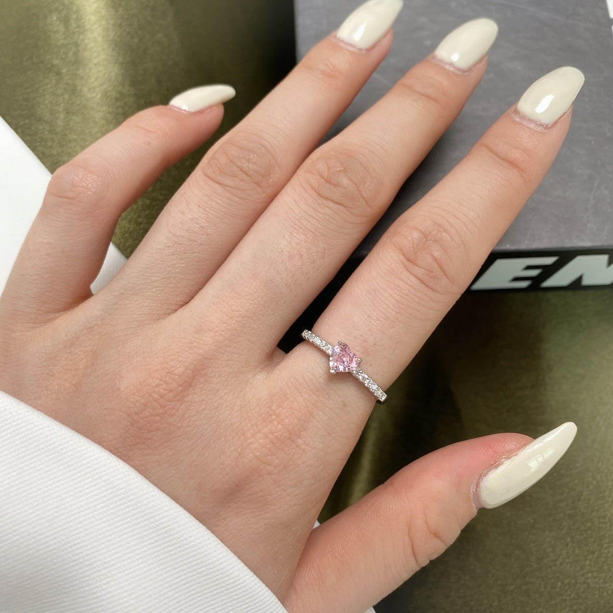 [Love's Uplift]0.5 Carat CaratEternity Charming Heart Shape Lover Ring