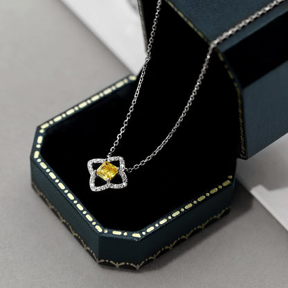 [Love's Uplift]Exquisite Flower Shape Princess Cut Necklace