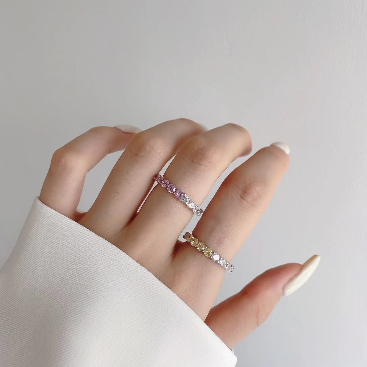 [Love's Uplift]Sparkling Round Cut Tennis Ring