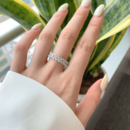 [Love's Uplift]Ornate Oval Cut Tennis Ring