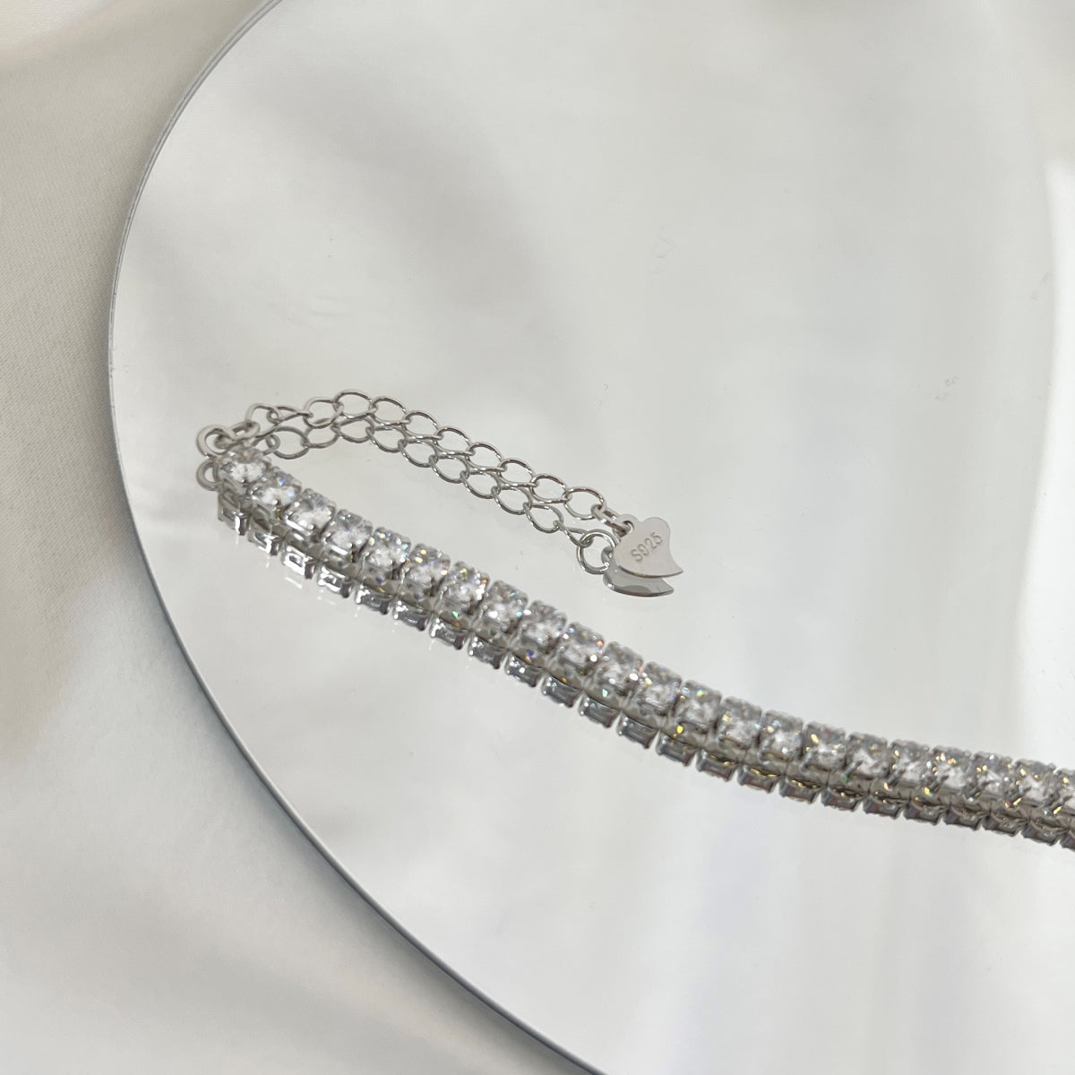 [Love's Uplift]Sparkling Round Cut Daily Bracelet