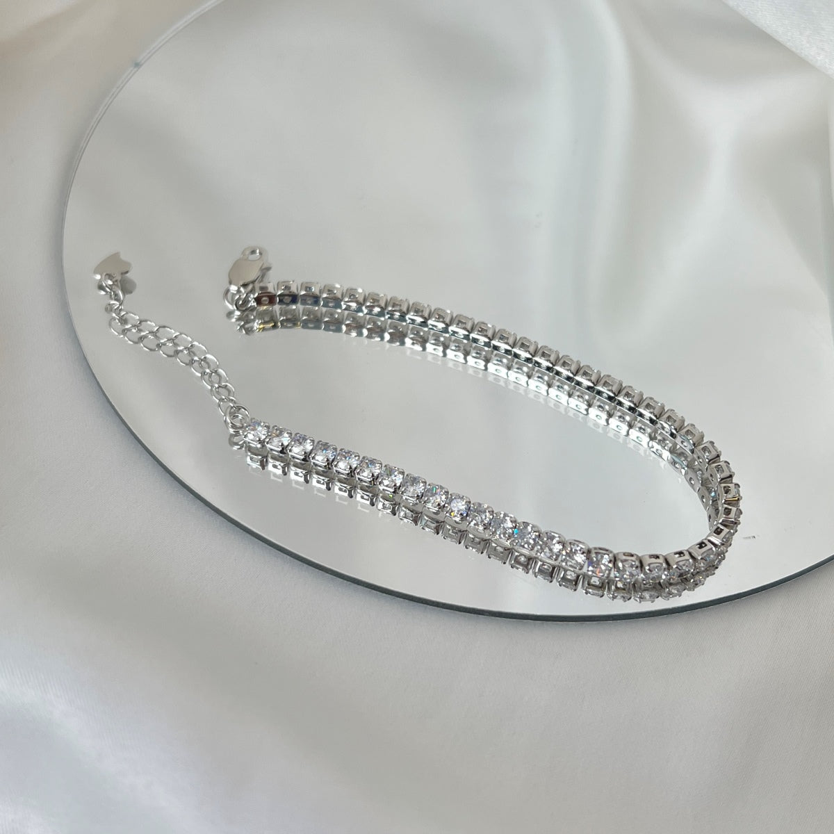 [Love's Uplift]Sparkling Round Cut Daily Bracelet